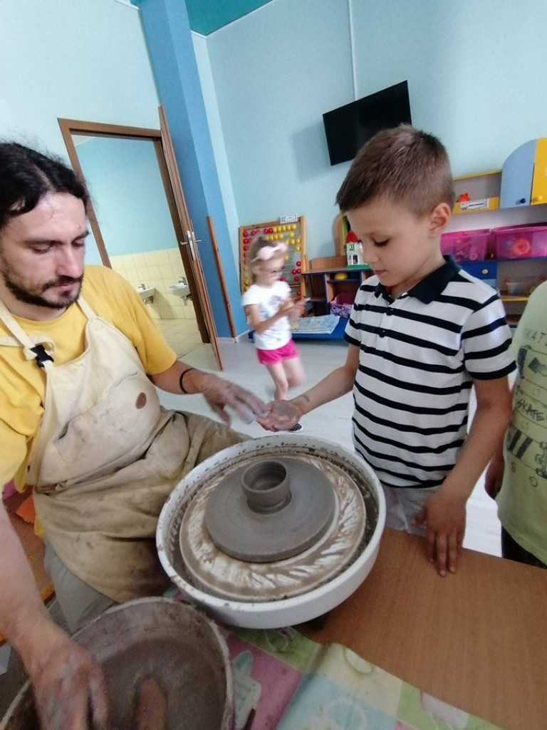 Warsztaty garncarskie w przedszkolu 