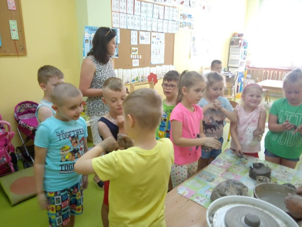 Warsztaty garncarskie w przedszkolu 