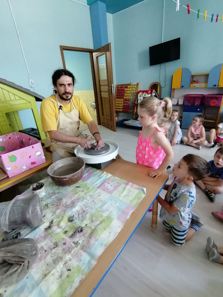 Warsztaty garncarskie w przedszkolu 