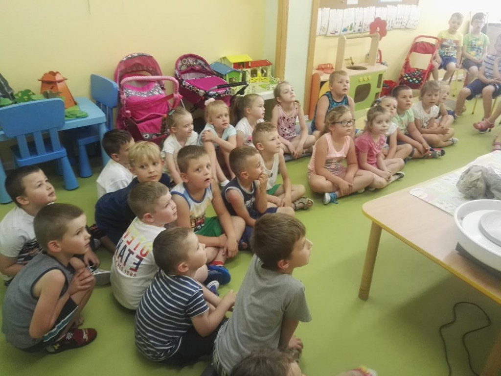 Warsztaty garncarskie w przedszkolu 