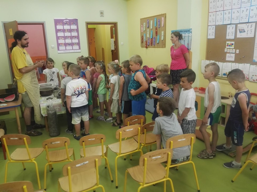 Warsztaty garncarskie w przedszkolu 