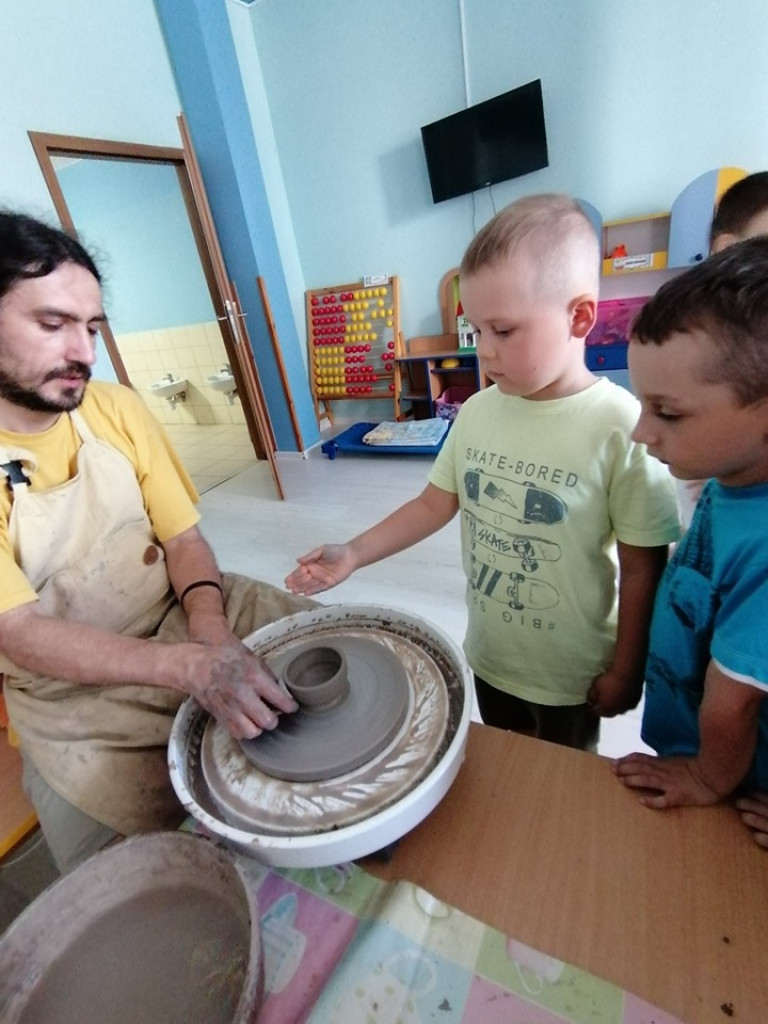 Warsztaty garncarskie w przedszkolu 