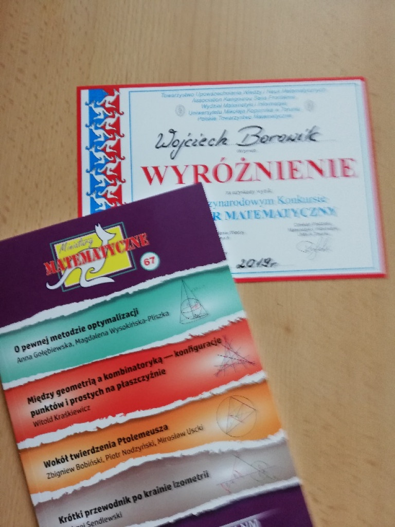 Uczniowie LO w Komarówce wyróżnieni w ogólnopolskich konkursach