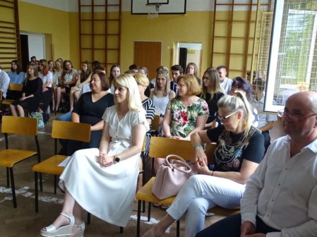 Zakończenie roku szkolnego w LO w Komarówce