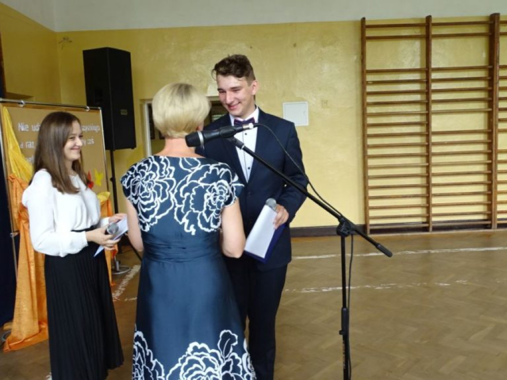 Zakończenie roku szkolnego w LO w Komarówce