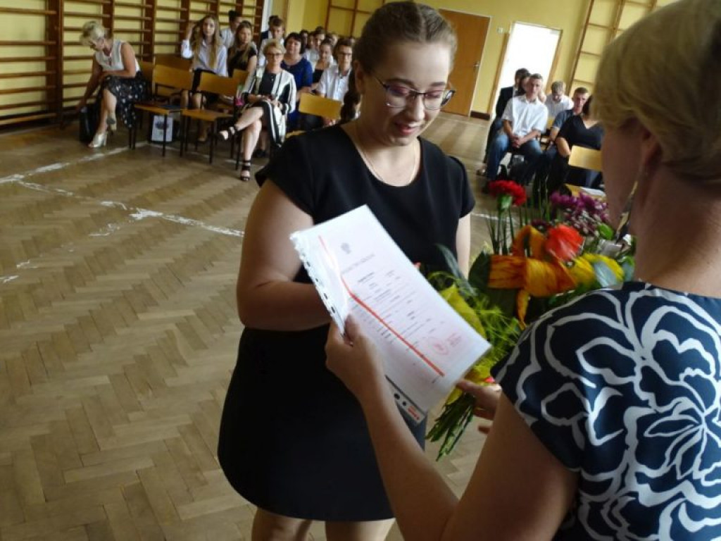 Zakończenie roku szkolnego w LO w Komarówce
