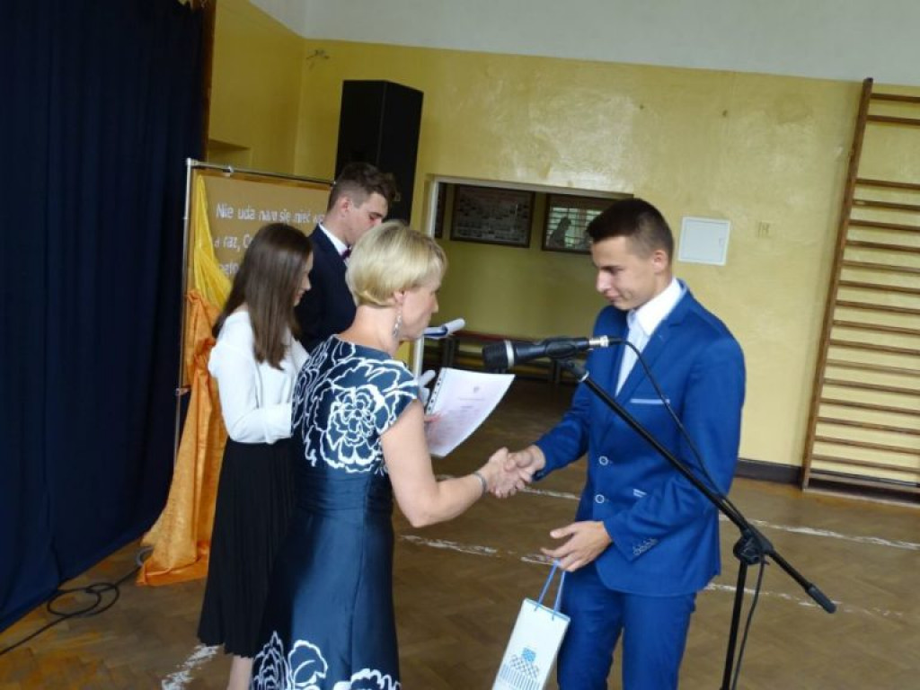 Zakończenie roku szkolnego w LO w Komarówce