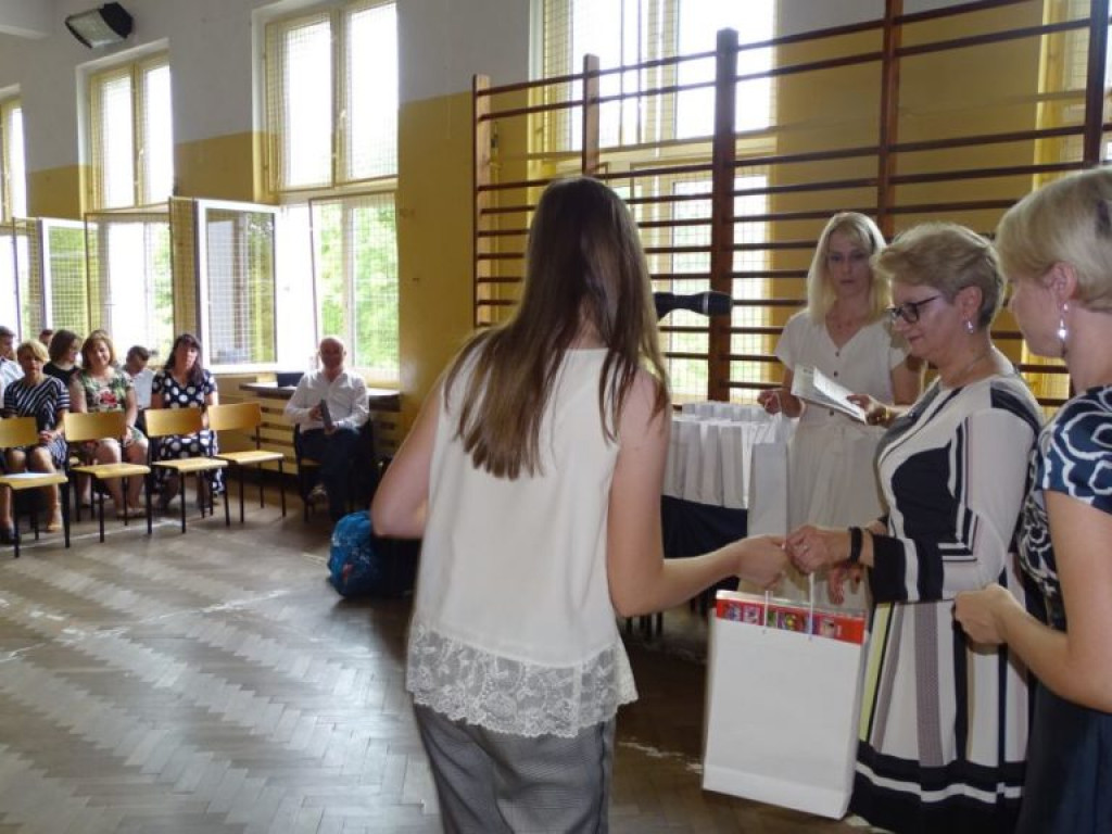 Zakończenie roku szkolnego w LO w Komarówce