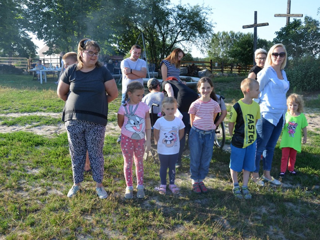 Spotkanie dla dzieci i rodziców w stadninie