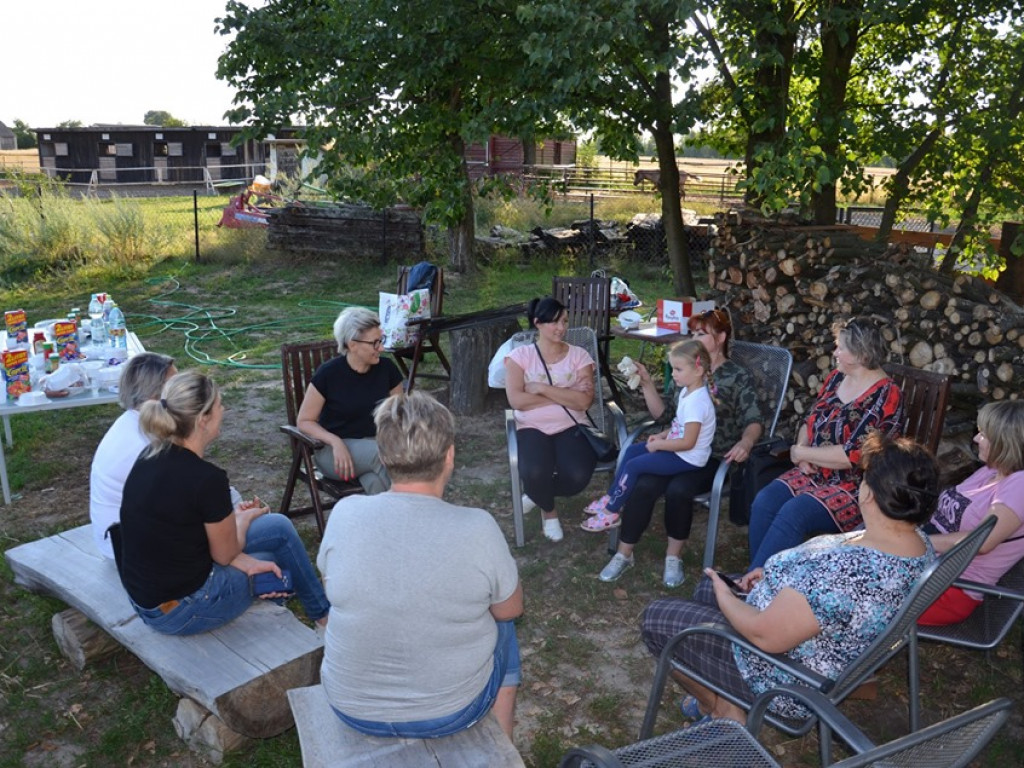 Spotkanie dla dzieci i rodziców w stadninie