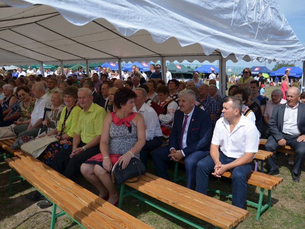 Dożynki w gminie Ulan-Majorat - część oficjalna