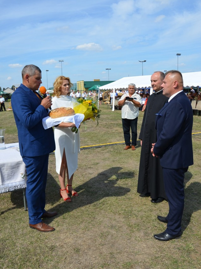 Dożynki w gminie Ulan-Majorat - część oficjalna
