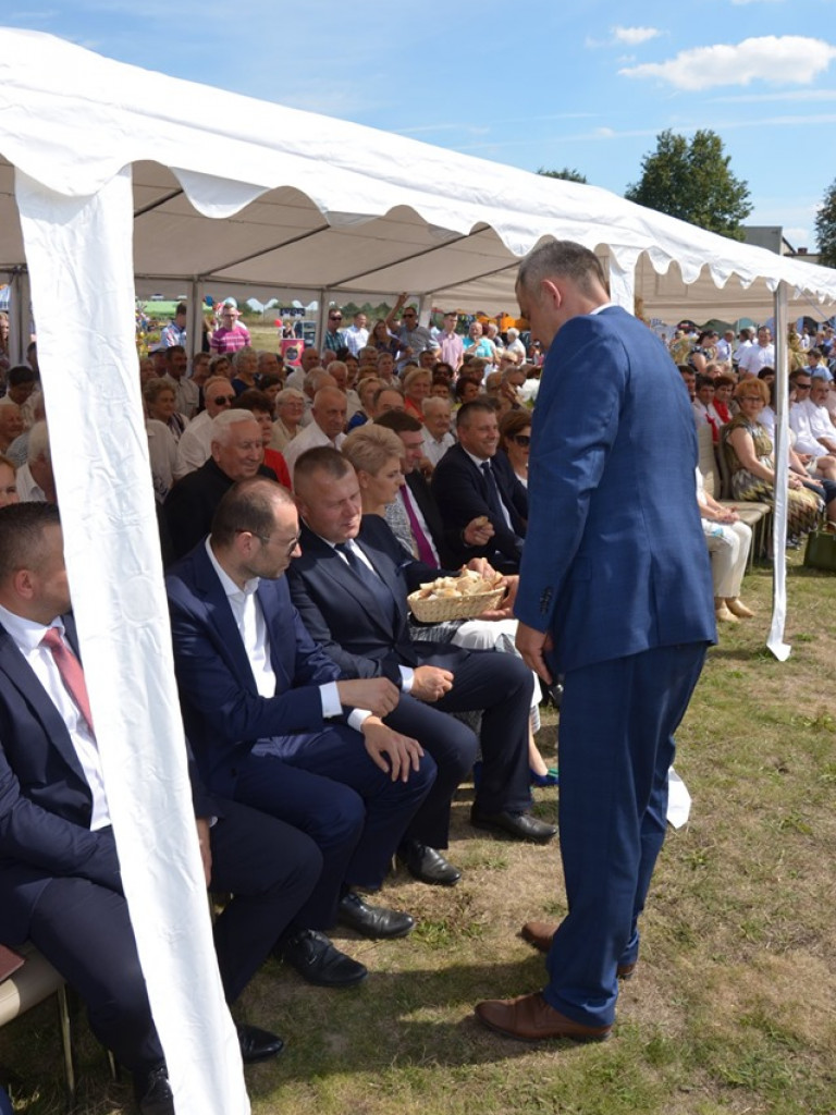 Dożynki w gminie Ulan-Majorat - część oficjalna