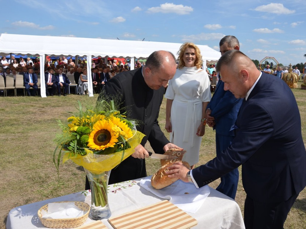 Dożynki w gminie Ulan-Majorat - część oficjalna