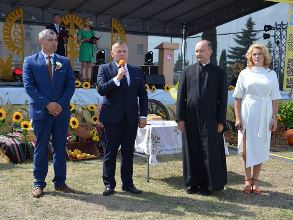 Dożynki w gminie Ulan-Majorat - część oficjalna
