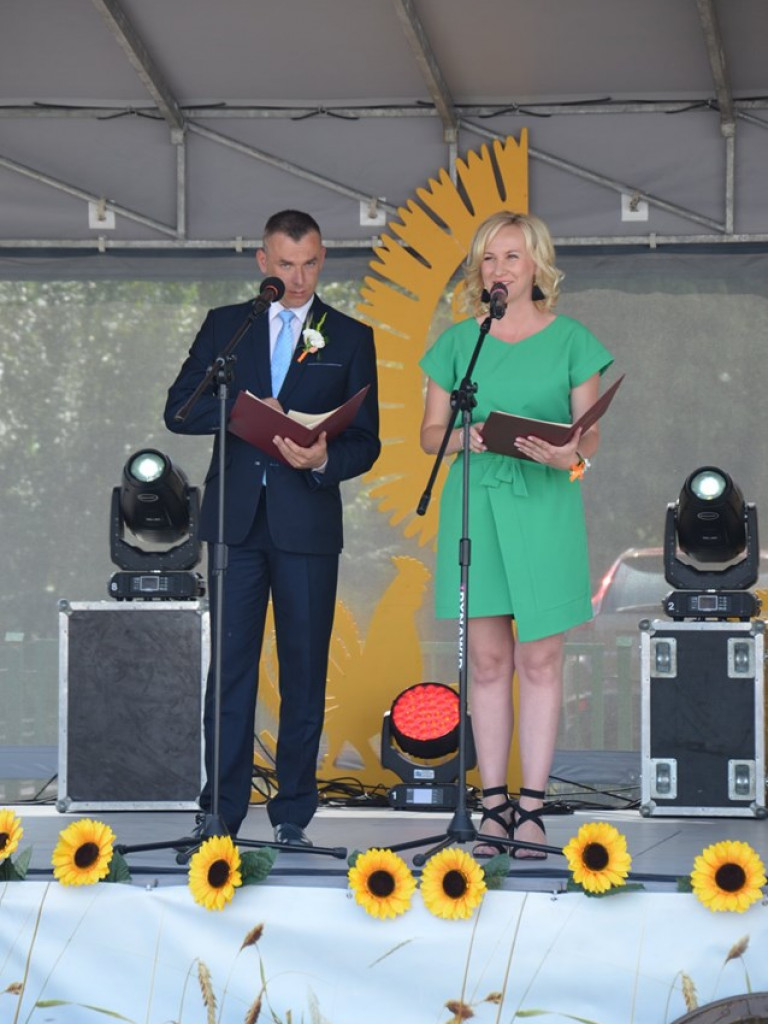 Dożynki w gminie Ulan-Majorat - część oficjalna