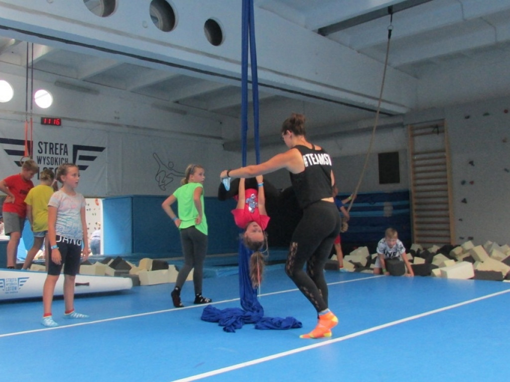 Wycieczka dla dzieci do Parku Trampolin