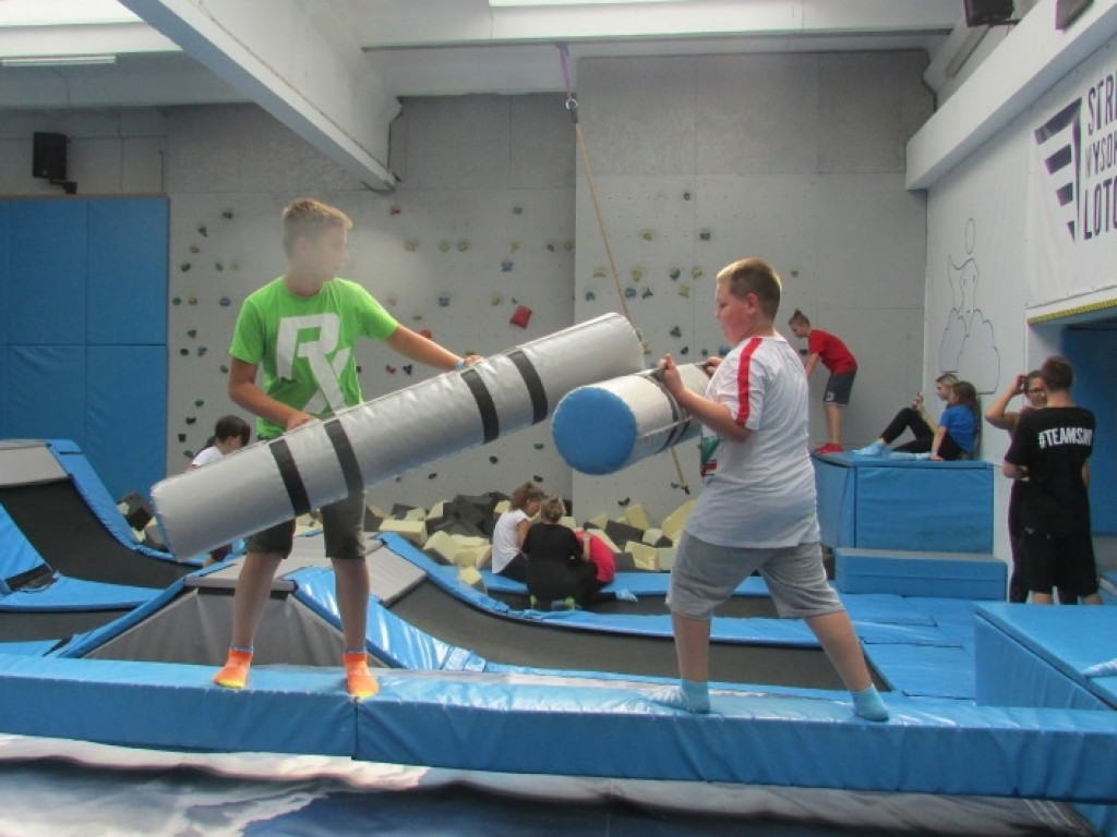 Wycieczka dla dzieci do Parku Trampolin