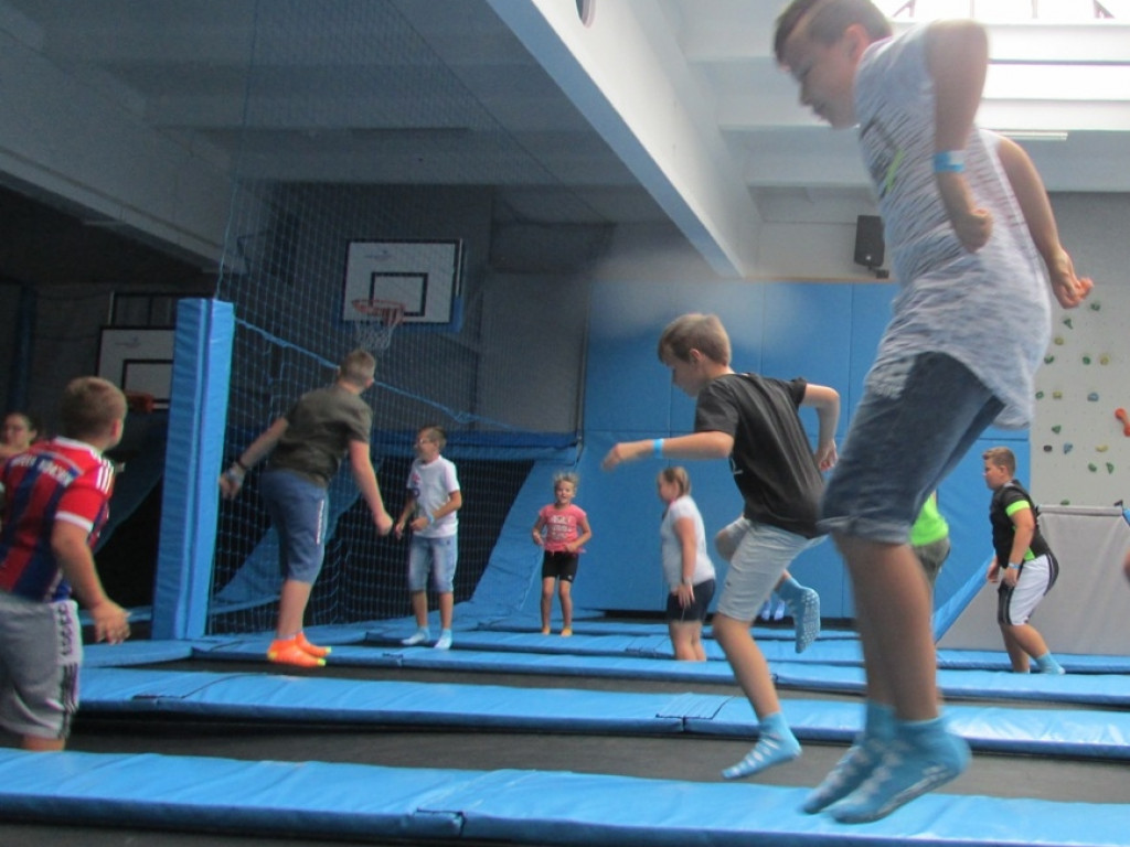 Wycieczka dla dzieci do Parku Trampolin