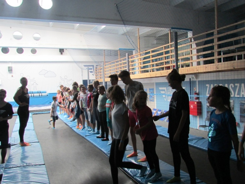 Wycieczka dla dzieci do Parku Trampolin