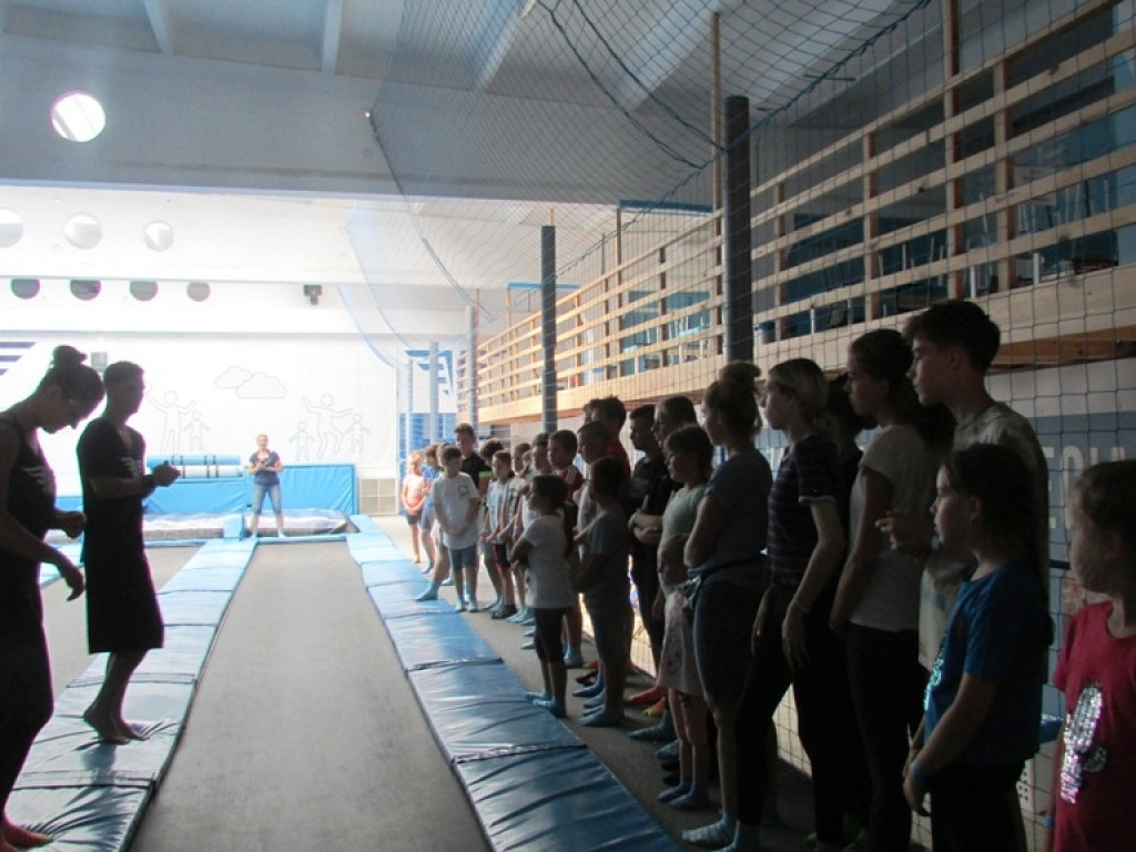 Wycieczka dla dzieci do Parku Trampolin