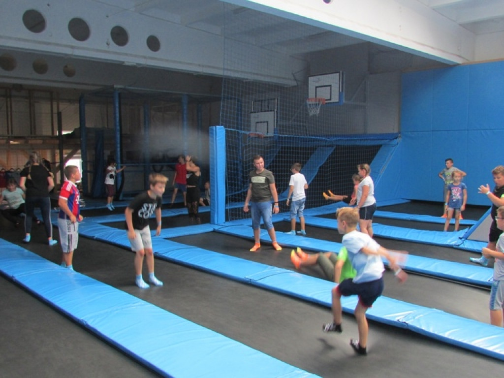Wycieczka dla dzieci do Parku Trampolin