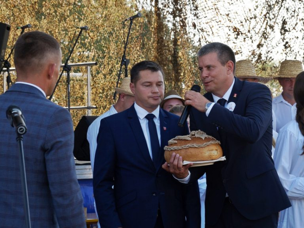 Dożynki gminno-powiatowe w Woli Osowińskiej - zdjęcia