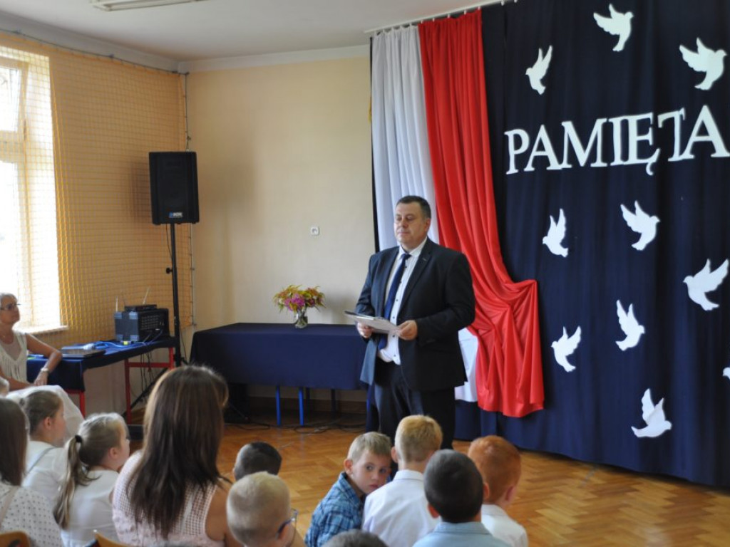 Początek roku szkolnego i spotkanie ze świadkami historii w Sobolach