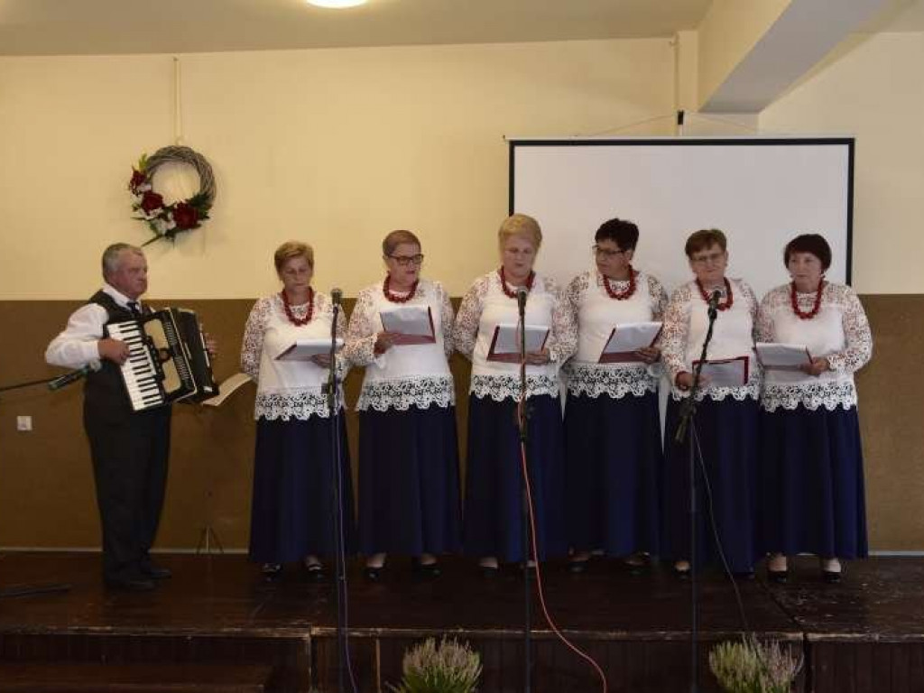 Spotkanie zespołów śpiewaczych w Polskowoli