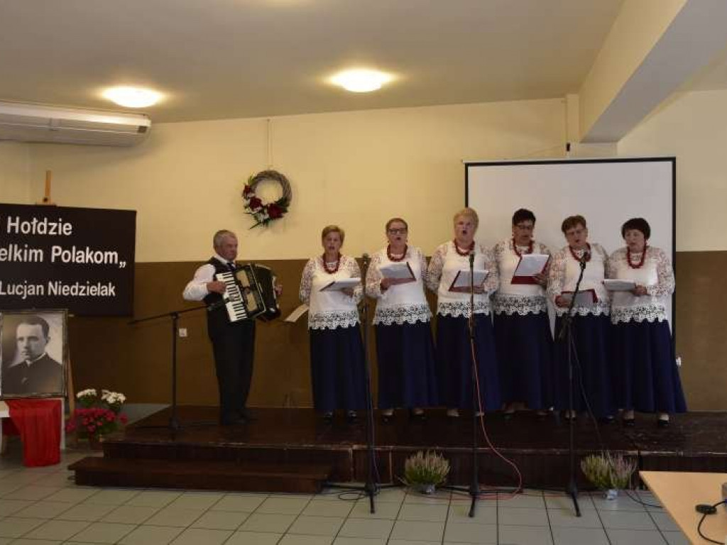 Spotkanie zespołów śpiewaczych w Polskowoli