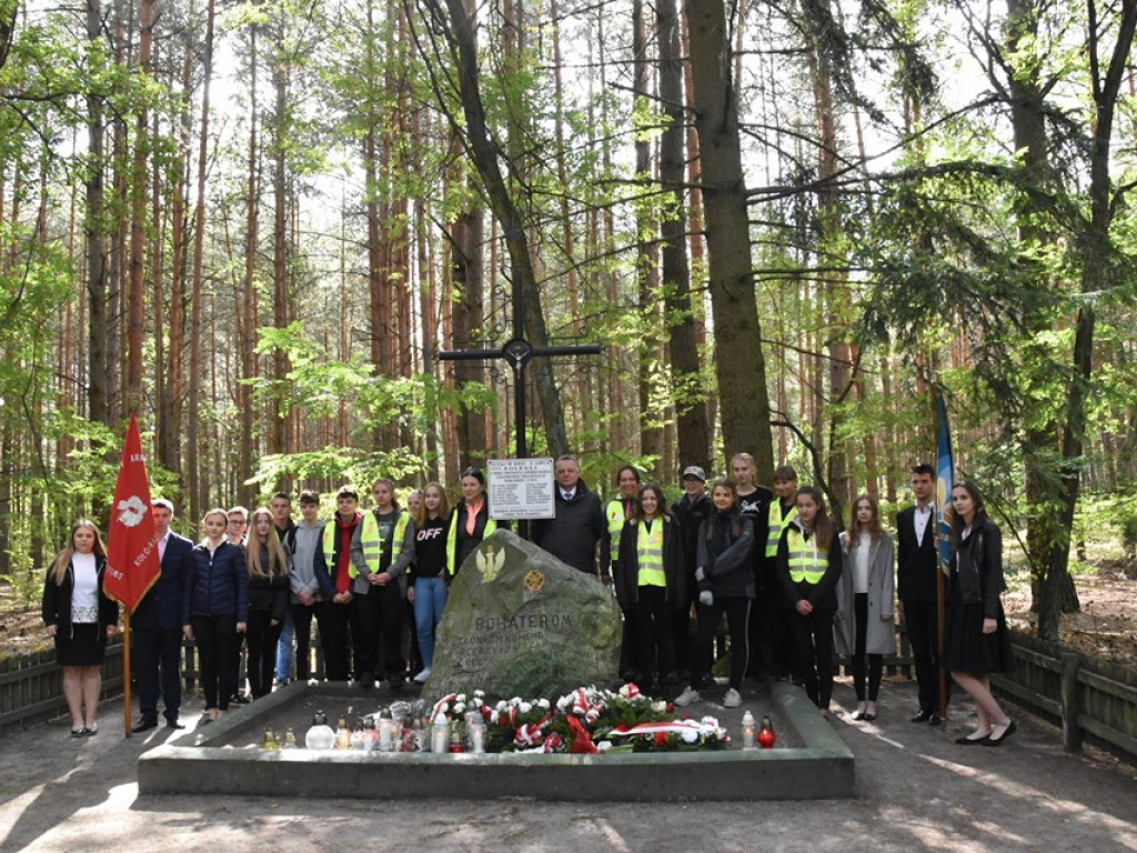 II Młodzieżowy Rajd Rowerowy Szlakiem Miejsc Pamięci Narodowej