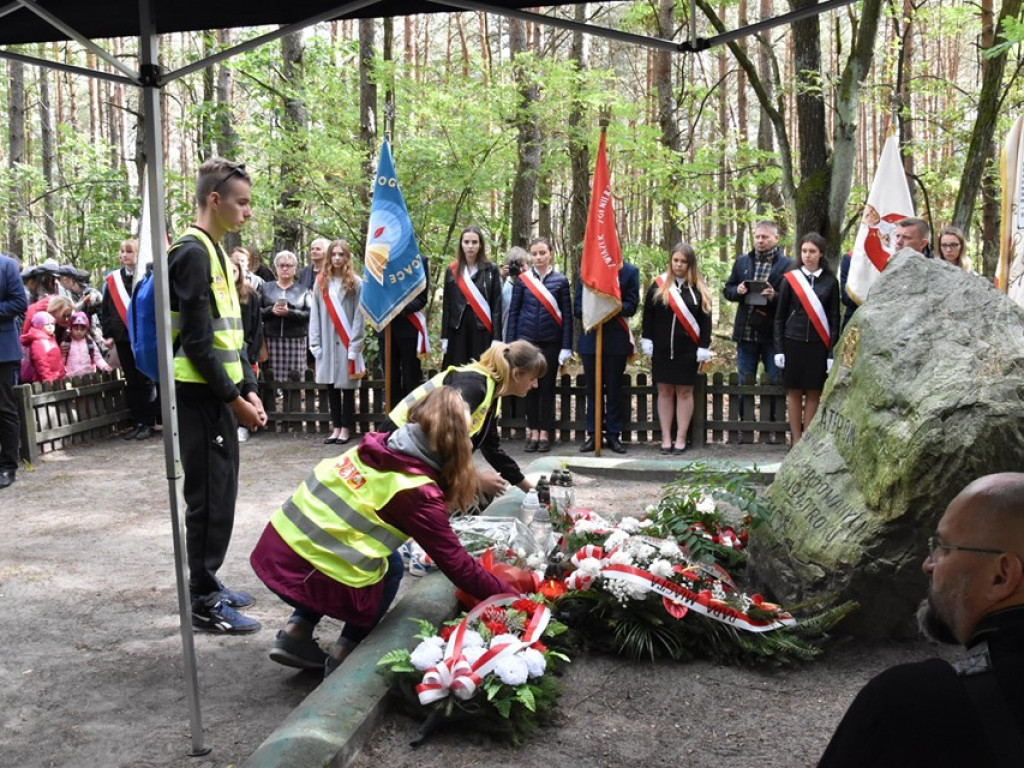 II Młodzieżowy Rajd Rowerowy Szlakiem Miejsc Pamięci Narodowej