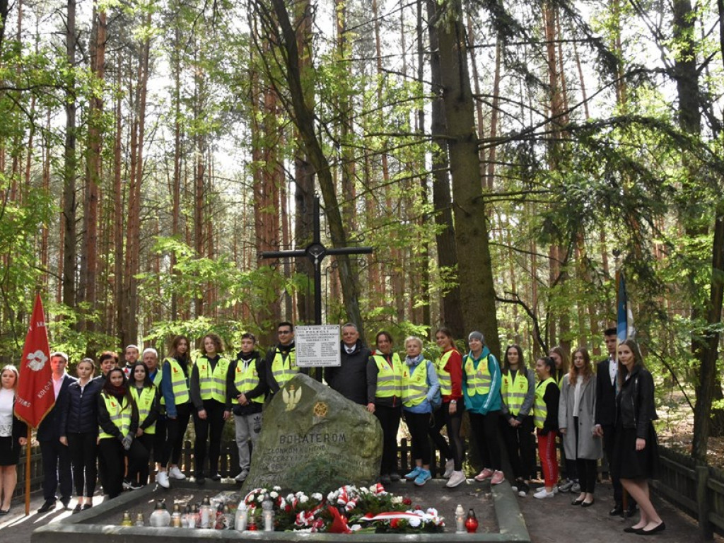 II Młodzieżowy Rajd Rowerowy Szlakiem Miejsc Pamięci Narodowej