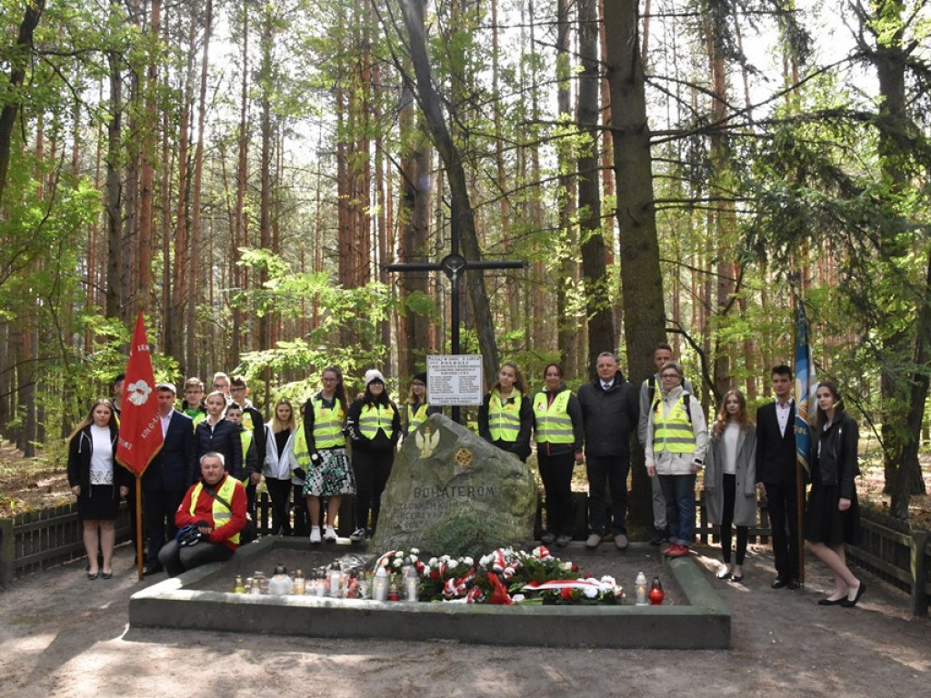 II Młodzieżowy Rajd Rowerowy Szlakiem Miejsc Pamięci Narodowej