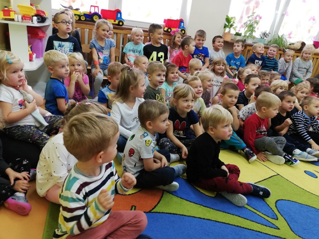Przedstawienie w przedszkolu 