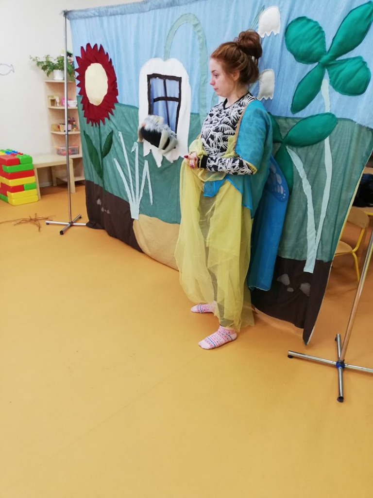 Przedstawienie w przedszkolu 