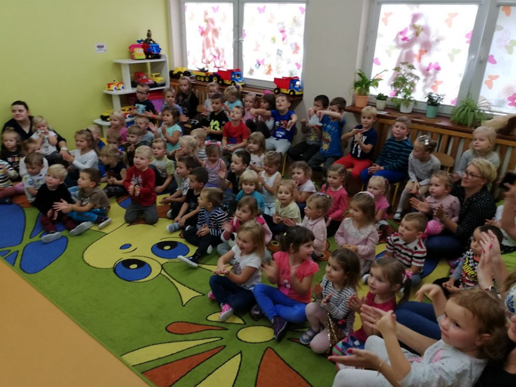 Przedstawienie w przedszkolu 