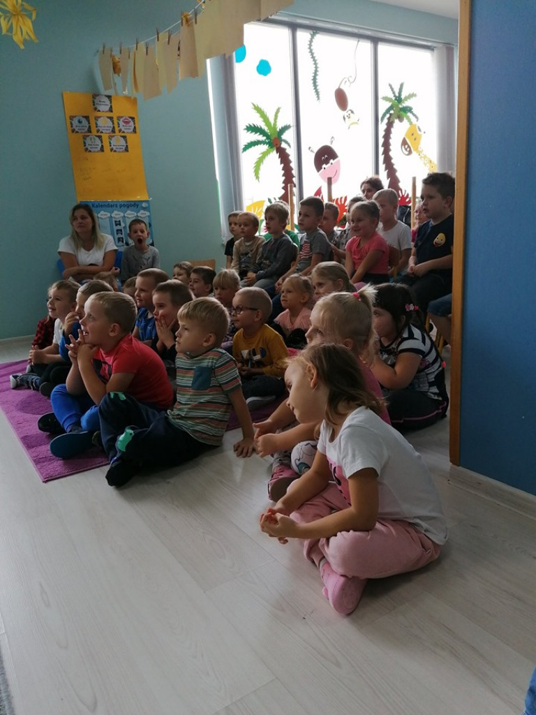 Przedstawienie w przedszkolu 