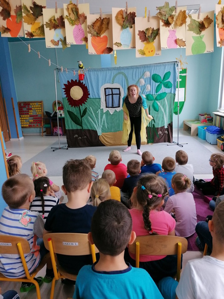 Przedstawienie w przedszkolu 