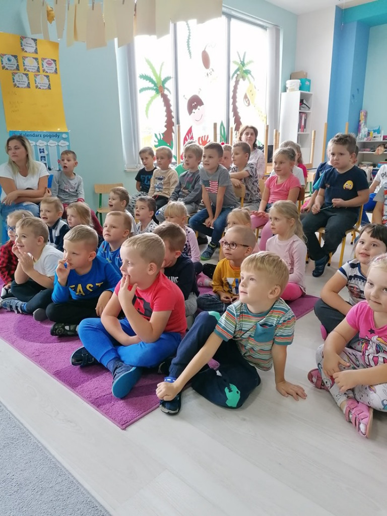 Przedstawienie w przedszkolu 