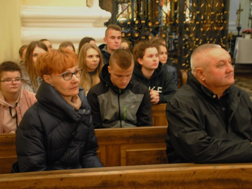 Uczniowie I LO na Jasnej Górze