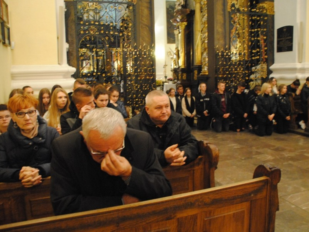 Uczniowie I LO na Jasnej Górze
