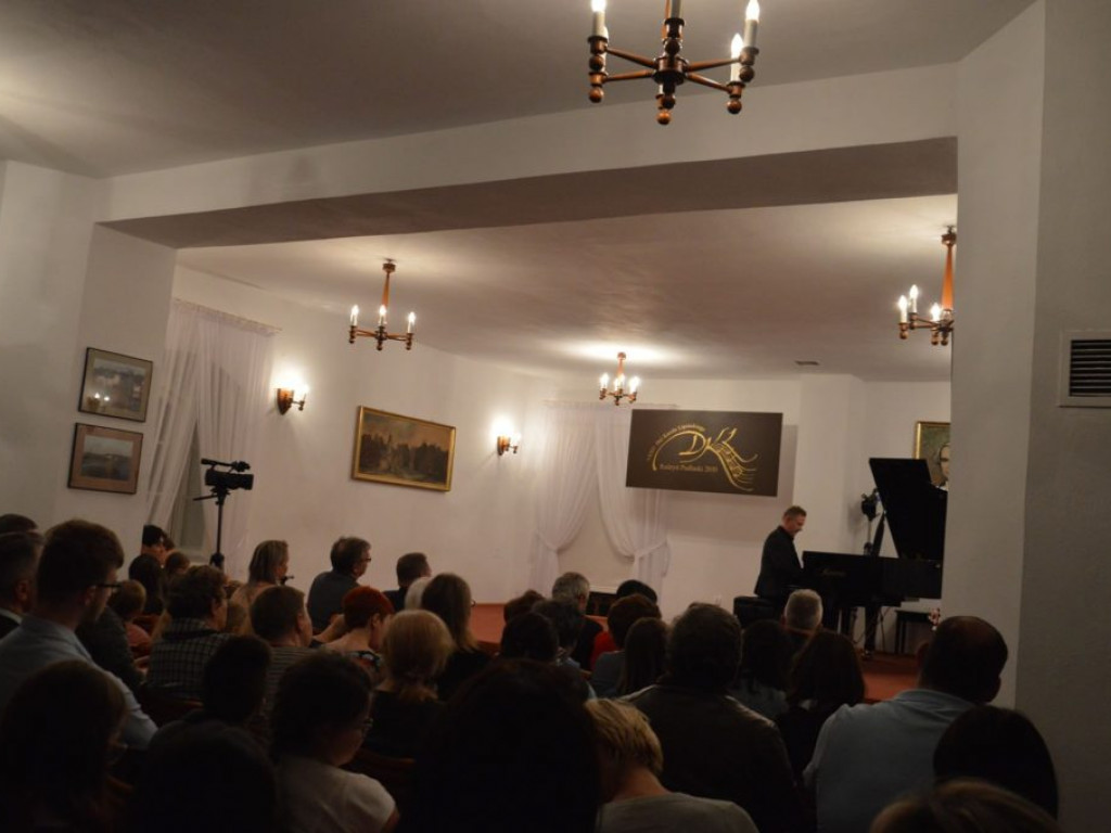 Recital fortepianowy Mariusza Drzewickiego