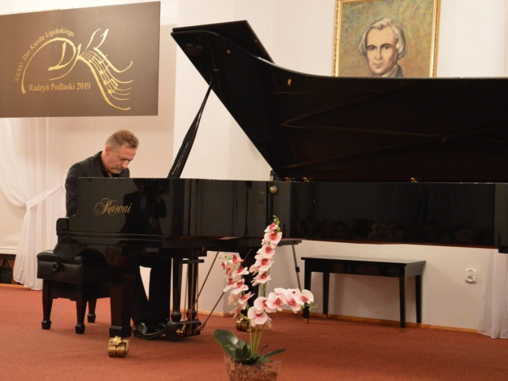 Recital fortepianowy Mariusza Drzewickiego