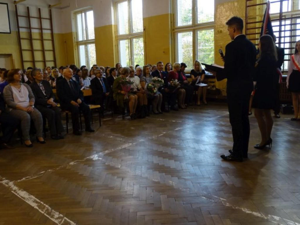 Dzień Edukacji Narodowej w LO w Komarówce Podl. - zdjęcia