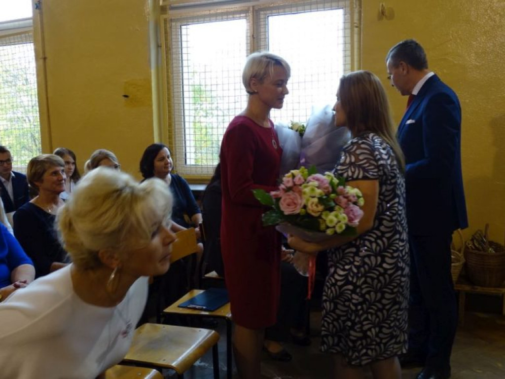Dzień Edukacji Narodowej w LO w Komarówce Podl. - zdjęcia