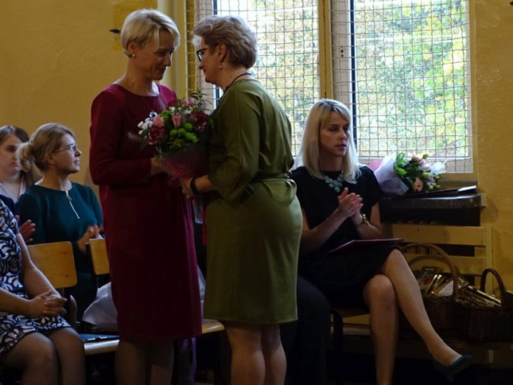 Dzień Edukacji Narodowej w LO w Komarówce Podl. - zdjęcia