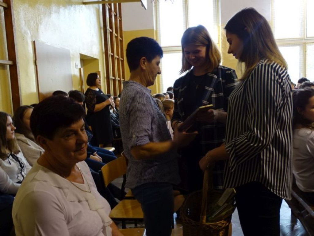 Dzień Edukacji Narodowej w LO w Komarówce Podl. - zdjęcia