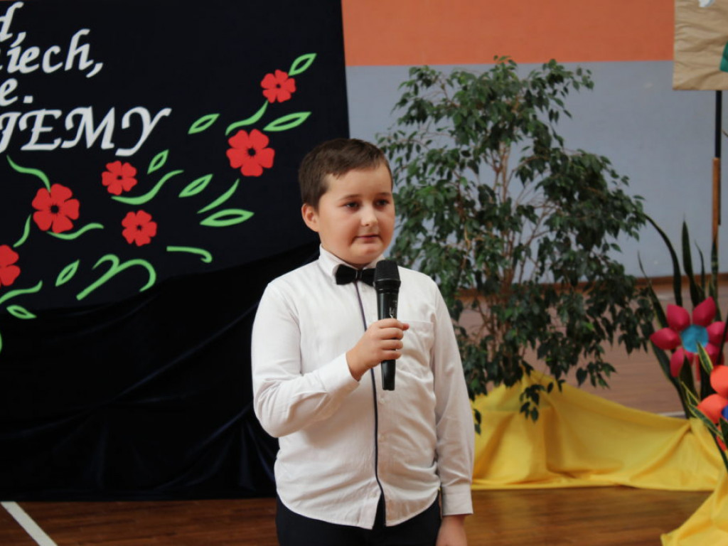 Dzień Edukacji Narodowej w SP w Komarówce Podl. - zdjęcia