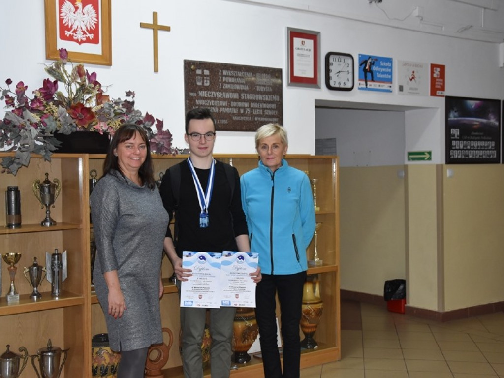 Medale radzyńskich pływaków na zawodach w Sandomierzu